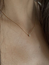 Load image into Gallery viewer, Collar the tear